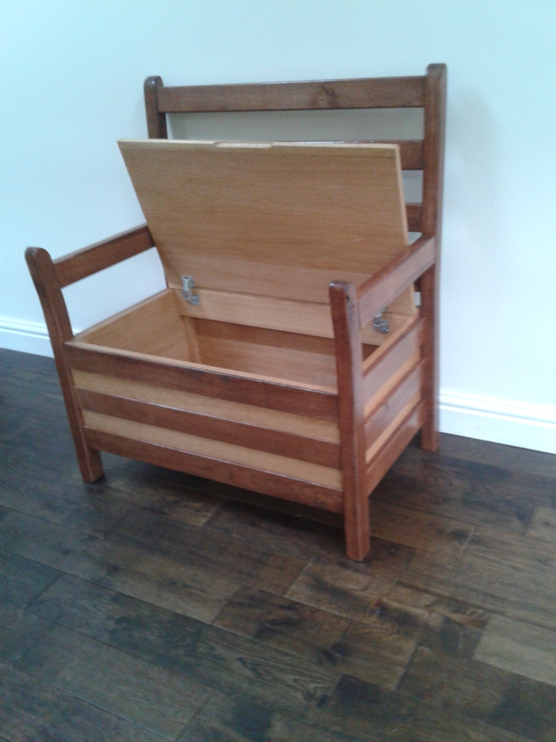 chair with storage