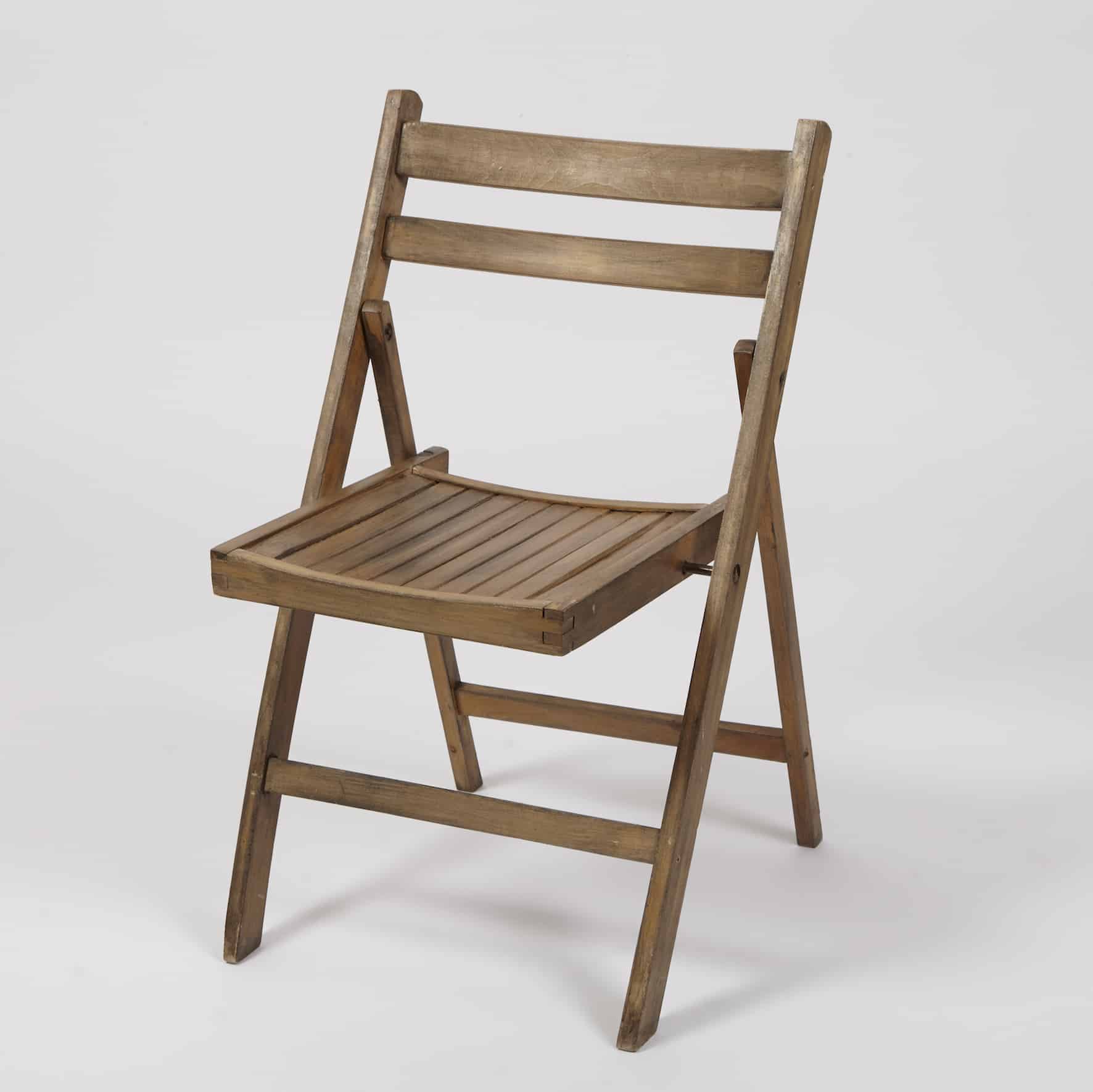 compact folding chair
