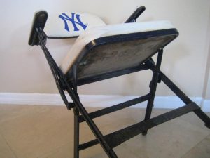 metal folding chair img