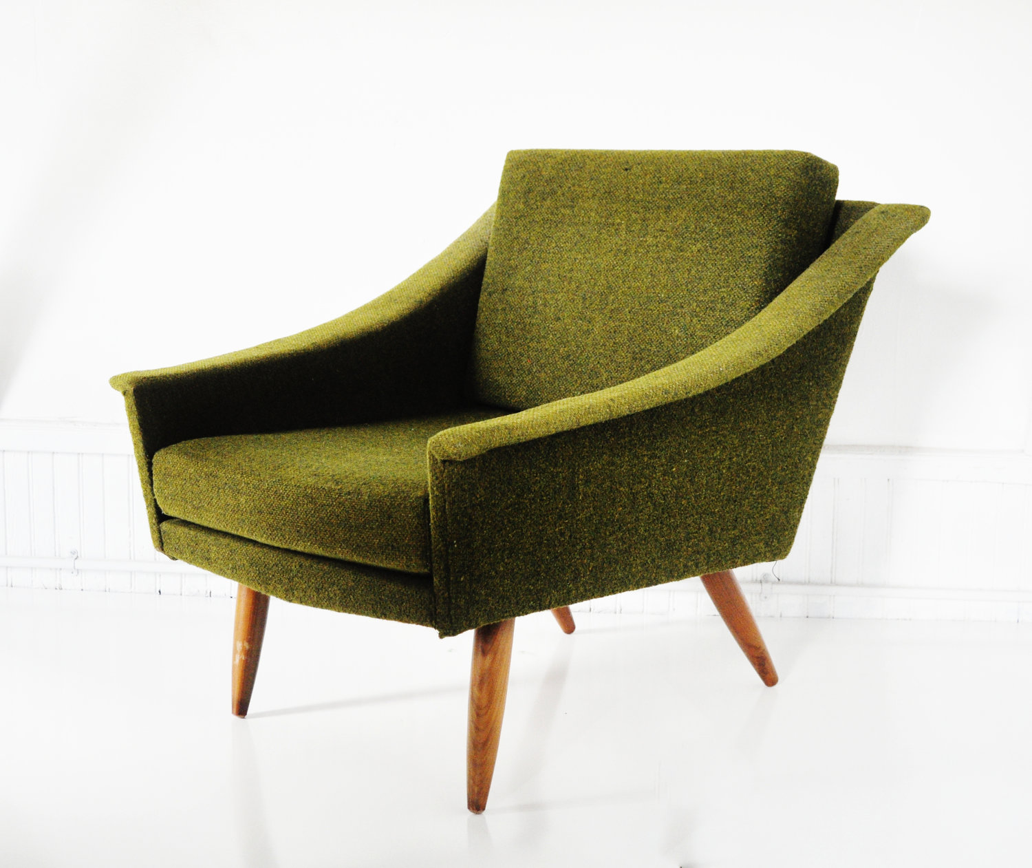 mid century lounge chair