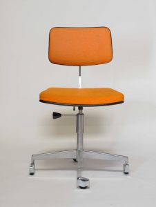 rolling office chair dsc