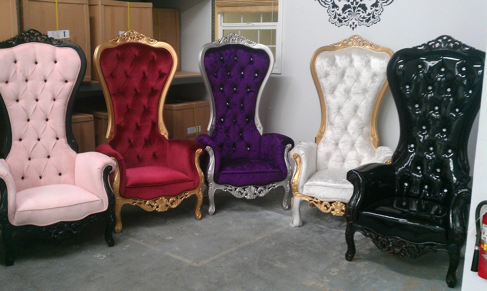 royal chair rentals
